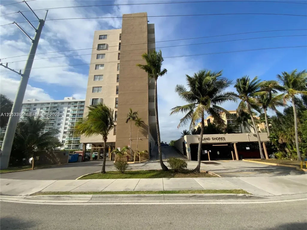 2903 N Miami Beach Boulevard North Miami Beach FL 33160