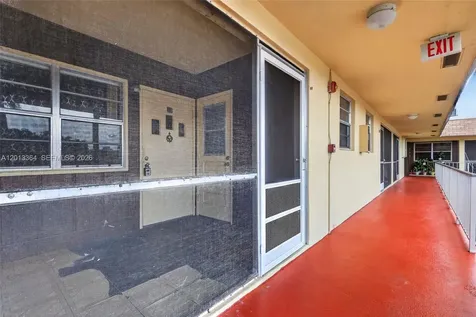2040 NW 81st Avenue Pembroke Pines FL 33024