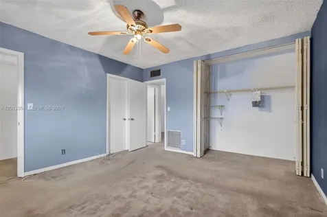 2040 NW 81st Avenue Pembroke Pines FL 33024