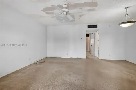 2040 NW 81st Avenue Pembroke Pines FL 33024