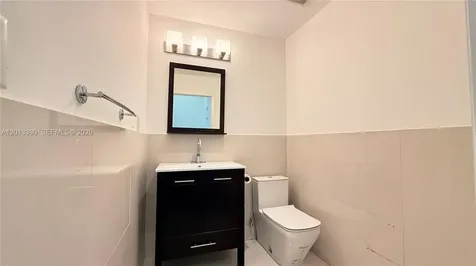 8283 NW 64th Street Medley FL 33166