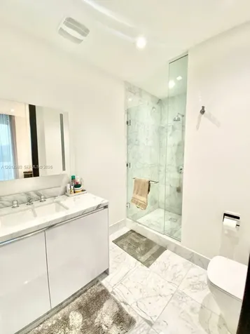 16901 Collins Avenue Sunny Isles Beach FL 33160