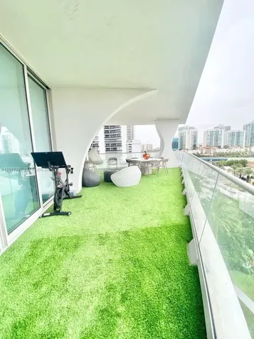 16901 Collins Avenue Sunny Isles Beach FL 33160