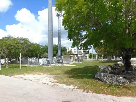 27230 S Dixie Highway Homestead FL 33032