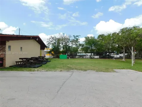27230 S Dixie Highway Homestead FL 33032