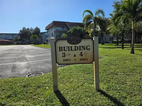 2901 NW 47th Terrace Lauderdale Lakes FL 33313
