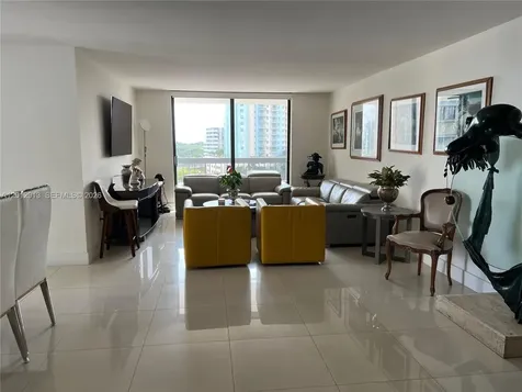2333 Brickell Avenue Miami FL 33129