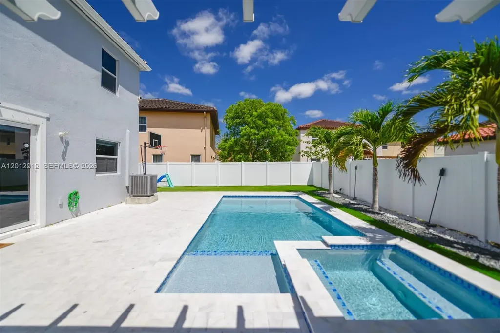 9101 SW 169th Place Miami FL 33196