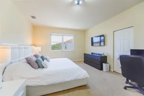 9101 SW 169th Place Miami FL 33196