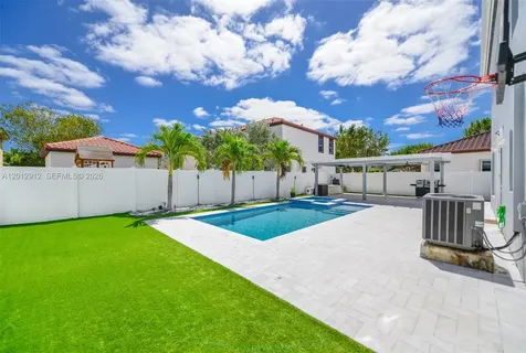 9101 SW 169th Place Miami FL 33196