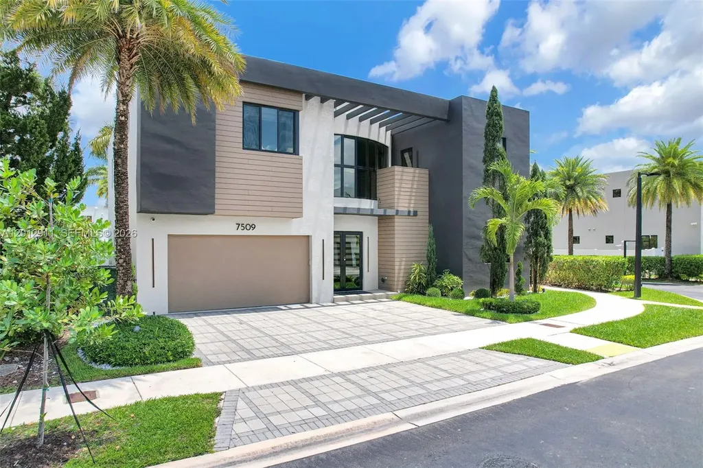 7509 NW 99th Avenue Doral FL 33178