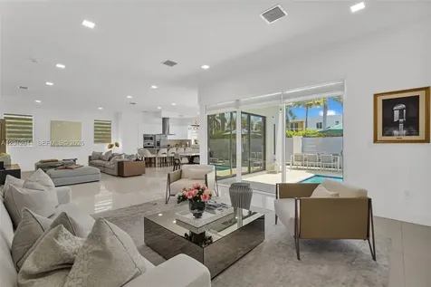 7509 NW 99th Avenue Doral FL 33178