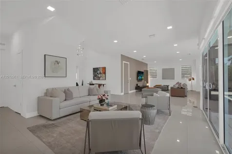 7509 NW 99th Avenue Doral FL 33178