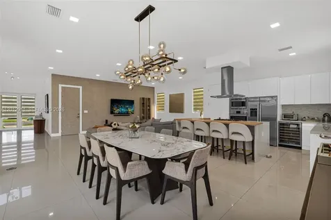 7509 NW 99th Avenue Doral FL 33178