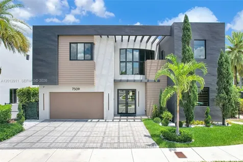 7509 NW 99th Avenue Doral FL 33178