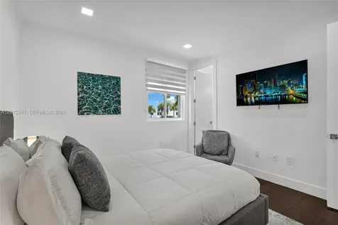 7509 NW 99th Avenue Doral FL 33178