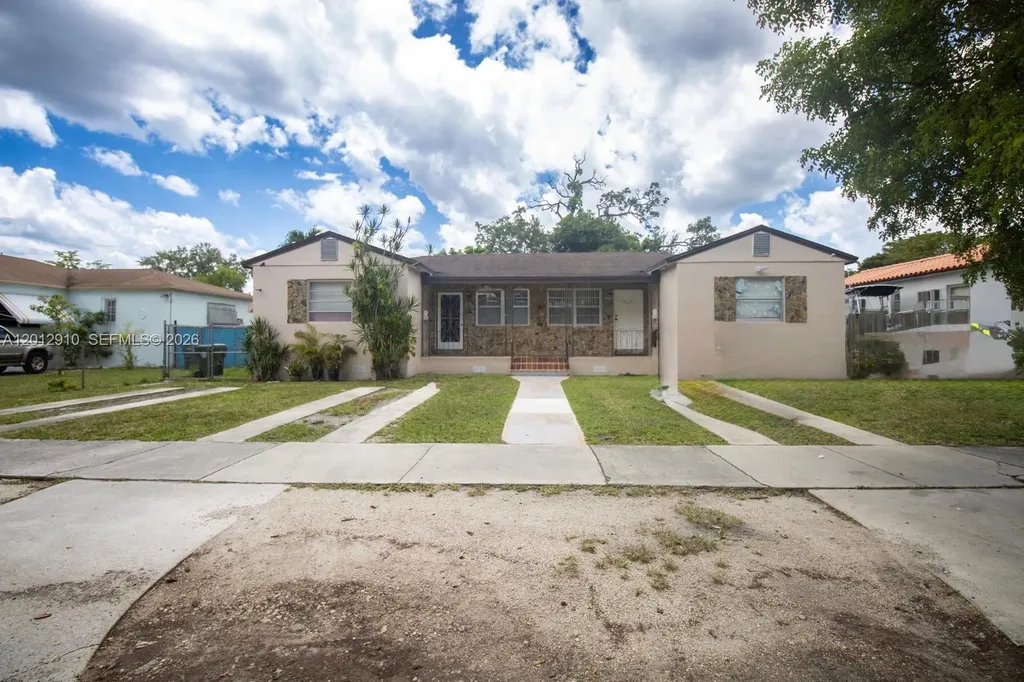 5860 SW 9th Street West Miami FL 33144