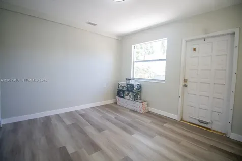 5860 SW 9th Street West Miami FL 33144