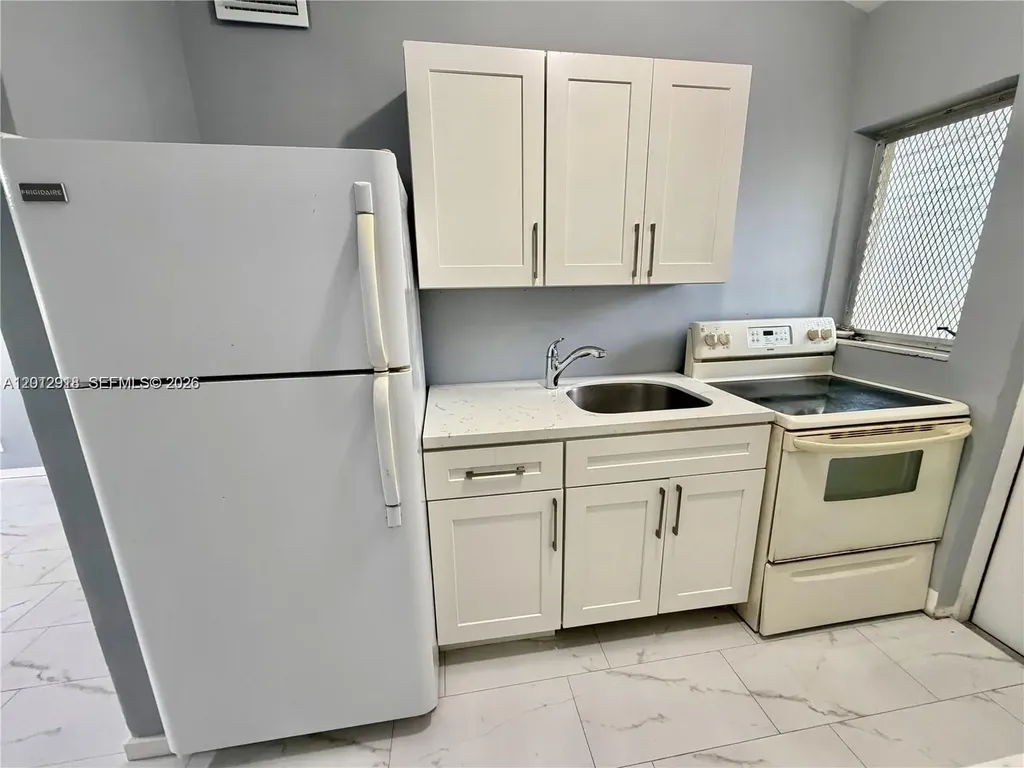 836 NW 12th Terrace Fort Lauderdale FL 33311