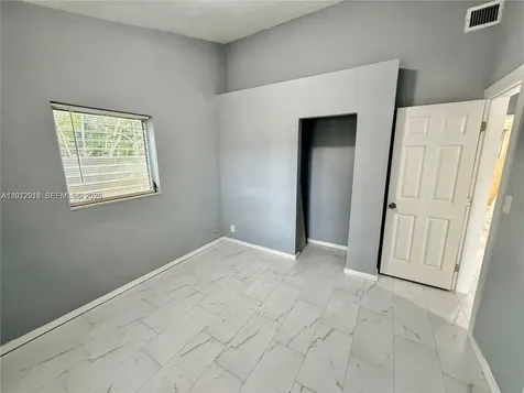 836 NW 12th Terrace Fort Lauderdale FL 33311