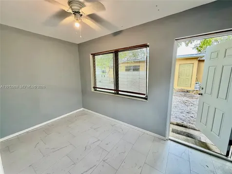 836 NW 12th Terrace Fort Lauderdale FL 33311