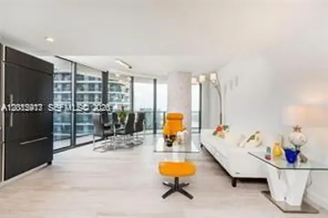 45 SW 9th Street Miami FL 33130