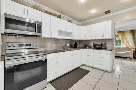 79 NW 143rd Street Miami FL 33168