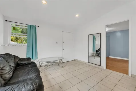 79 NW 143rd Street Miami FL 33168