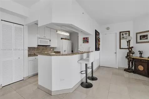 848 Brickell Key Drive Miami FL 33131