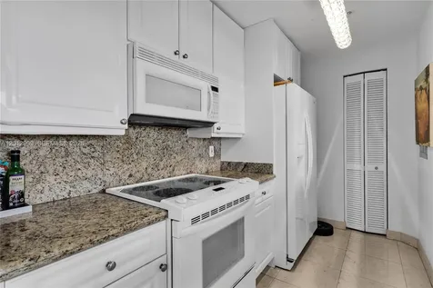 848 Brickell Key Drive Miami FL 33131