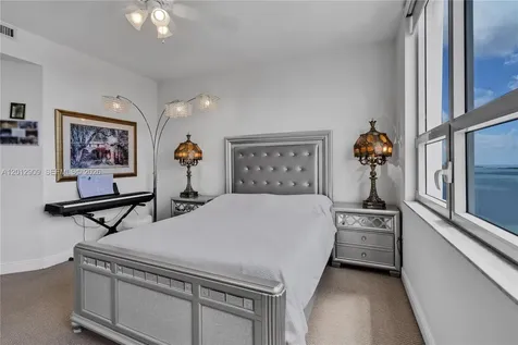 848 Brickell Key Drive Miami FL 33131