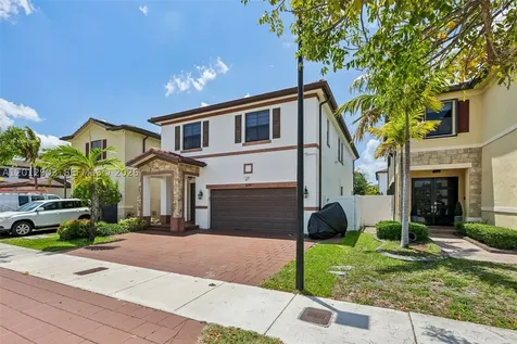 10594 W 35th Lane Hialeah FL 33018