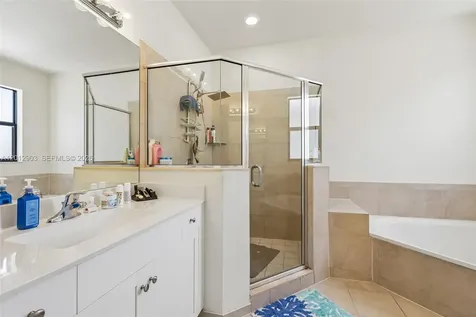 10594 W 35th Lane Hialeah FL 33018