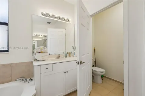 10594 W 35th Lane Hialeah FL 33018