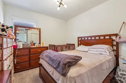 10594 W 35th Lane Hialeah FL 33018
