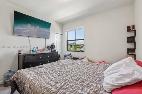 10594 W 35th Lane Hialeah FL 33018