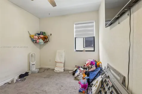 10594 W 35th Lane Hialeah FL 33018