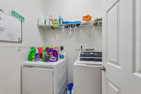 10594 W 35th Lane Hialeah FL 33018
