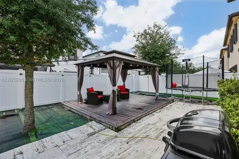 10594 W 35th Lane Hialeah FL 33018