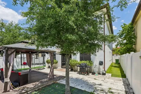 10594 W 35th Lane Hialeah FL 33018