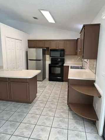 7403 Winter Garden Parkway Fort Pierce FL 34951
