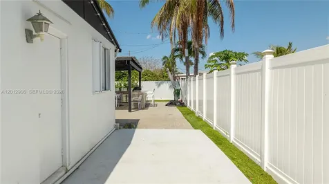 1183 SE 1st Terrace Deerfield Beach FL 33441