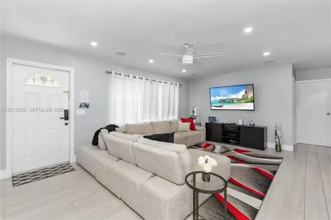 1183 SE 1st Terrace Deerfield Beach FL 33441