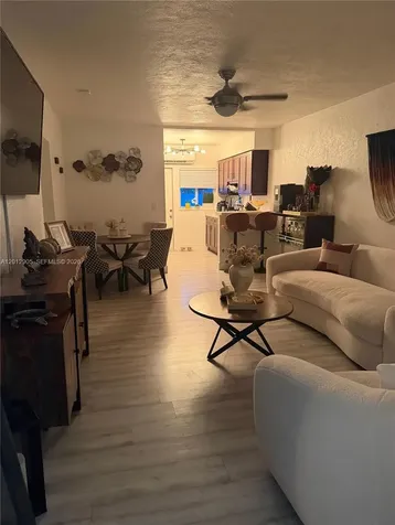 365 NW 103rd Street Miami FL 33150