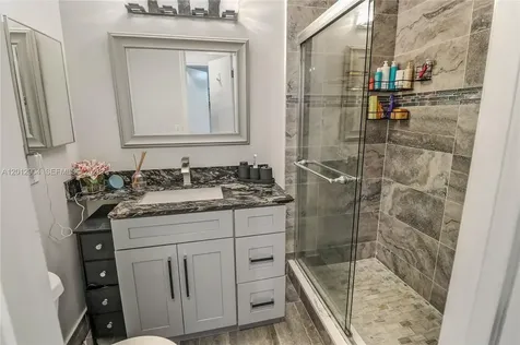 206 Lincoln Court Deerfield Beach FL 33442