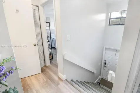 206 Lincoln Court Deerfield Beach FL 33442