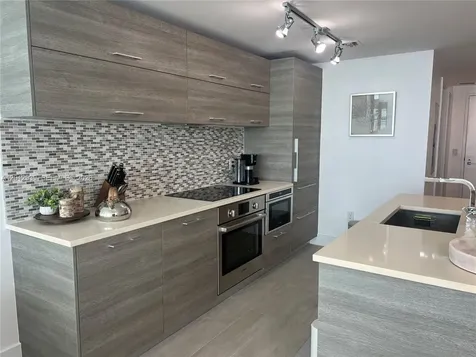 650 NE 32nd Street Miami FL 33137