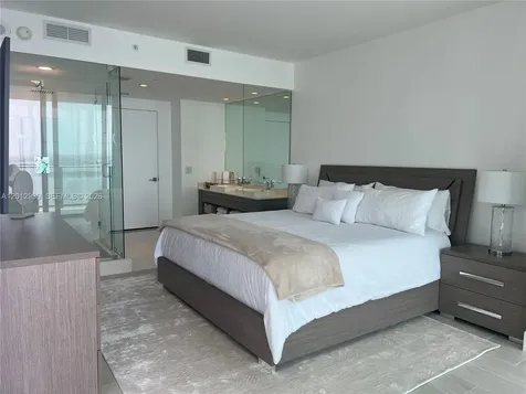 650 NE 32nd Street Miami FL 33137