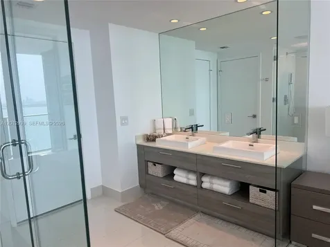 650 NE 32nd Street Miami FL 33137