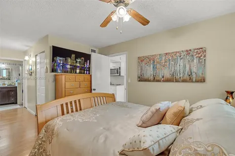 7051 SW 129th Avenue Miami FL 33183